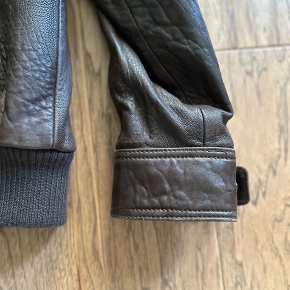 Marc Jacob New York Leather w/ Shearling Collar - Picture 14 of 16